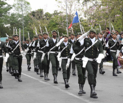 RESENDE REALIZA DESFILE CÍVICO EM COMEMORAÇÃO À INDEPENDÊNCIA DO BRASIL 