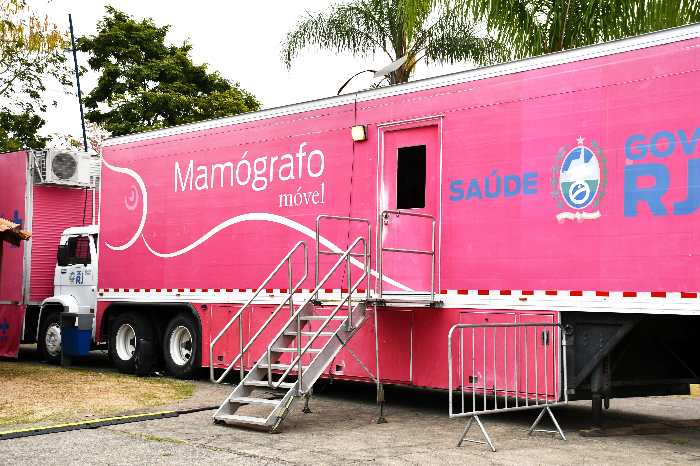 ‘CARRETA ROSA DO ESTADO’ OFERECE MUTIRÃO DE MAMOGRAFIAS EM RESENDE ATÉ O DIA 13  
