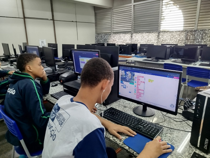 RESENDE É ESCOLHIDA PARA PARTICIPAR DO CONCURO SPRIX CHAMPIONSHIP 2025, CAMPEONATO INTERNACIONAL DE PROGRAMAÇÃO