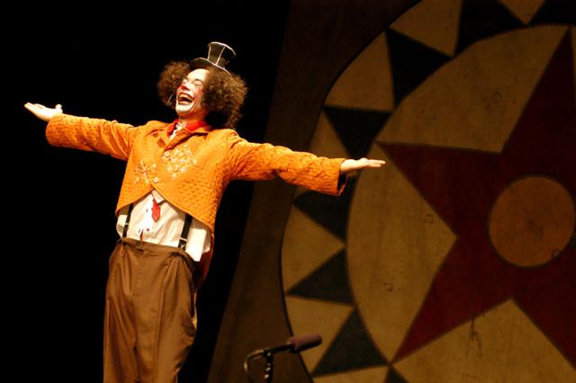 RESENDE VIRA CAPITAL DO TEATRO POR SEIS DIAS