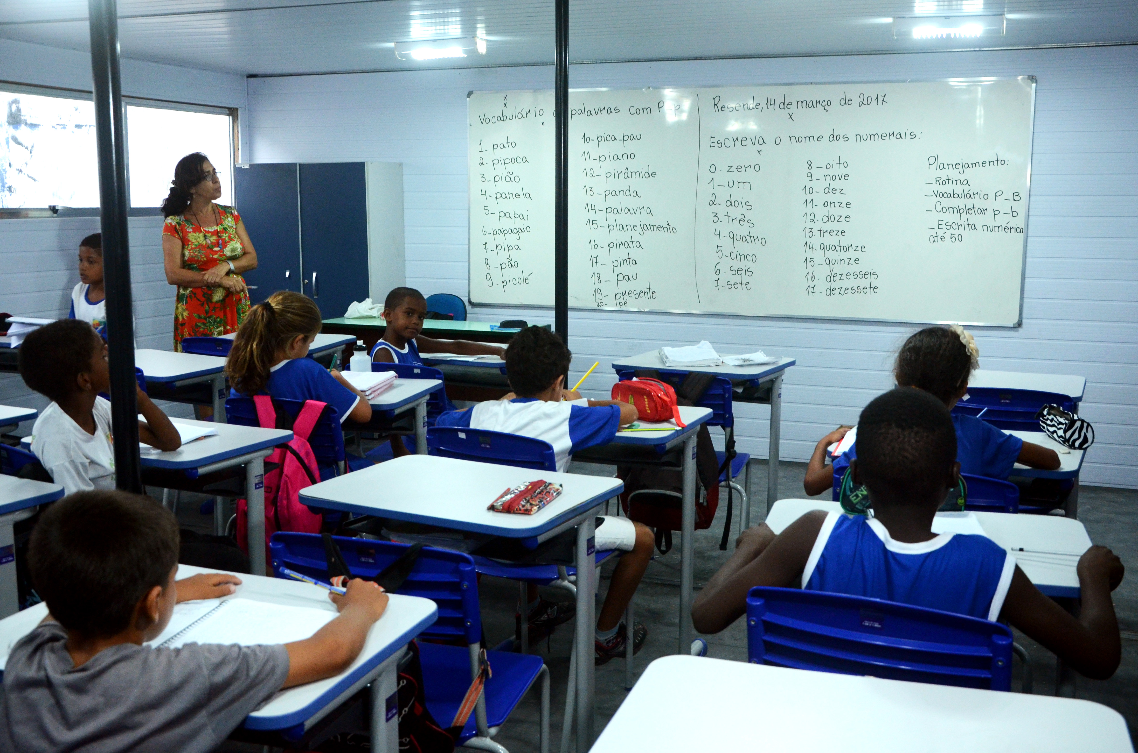 REDE MUNICIPAL DE ENSINO GANHA REFORÇO  DE 335 PROFISSIONAIS EM 15 MESES