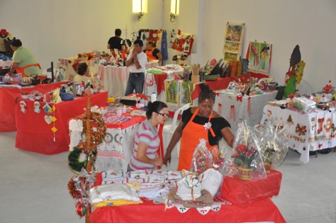 Prefeitura e Sebrae promovem capacitação para artesãos 