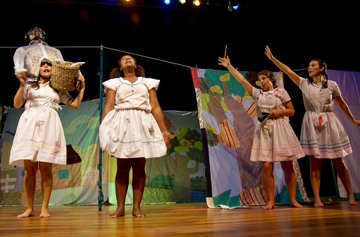 Festival de Teatro de Resende apresenta nesta terça-feira os espetáculos 'Bem do seu Tamanho' e 'Fábrica de Chocolate'