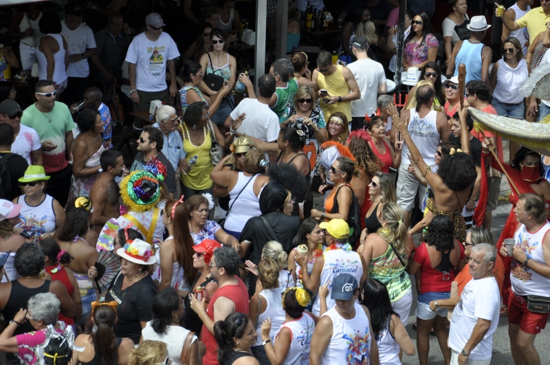 Desfiles de Blocos e Bailes agitam o Carnaval em Resende 