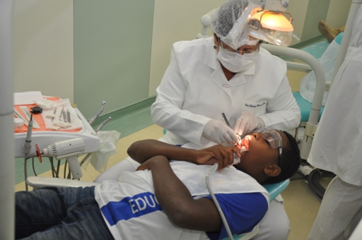 Escola Municipal Abrahão Hermano Ribenboim, na Cidade Alegria, ganha consultório odontológico 