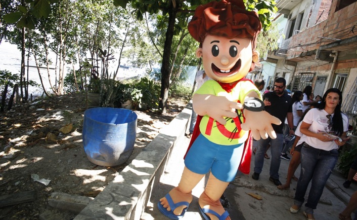Prefeitura combate Aedes na Fazenda da Barra III