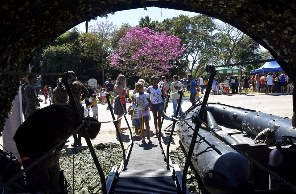 Edição especial do Domingo no Parque conta com atividades adaptadas e homenagem ao Dia do Soldado