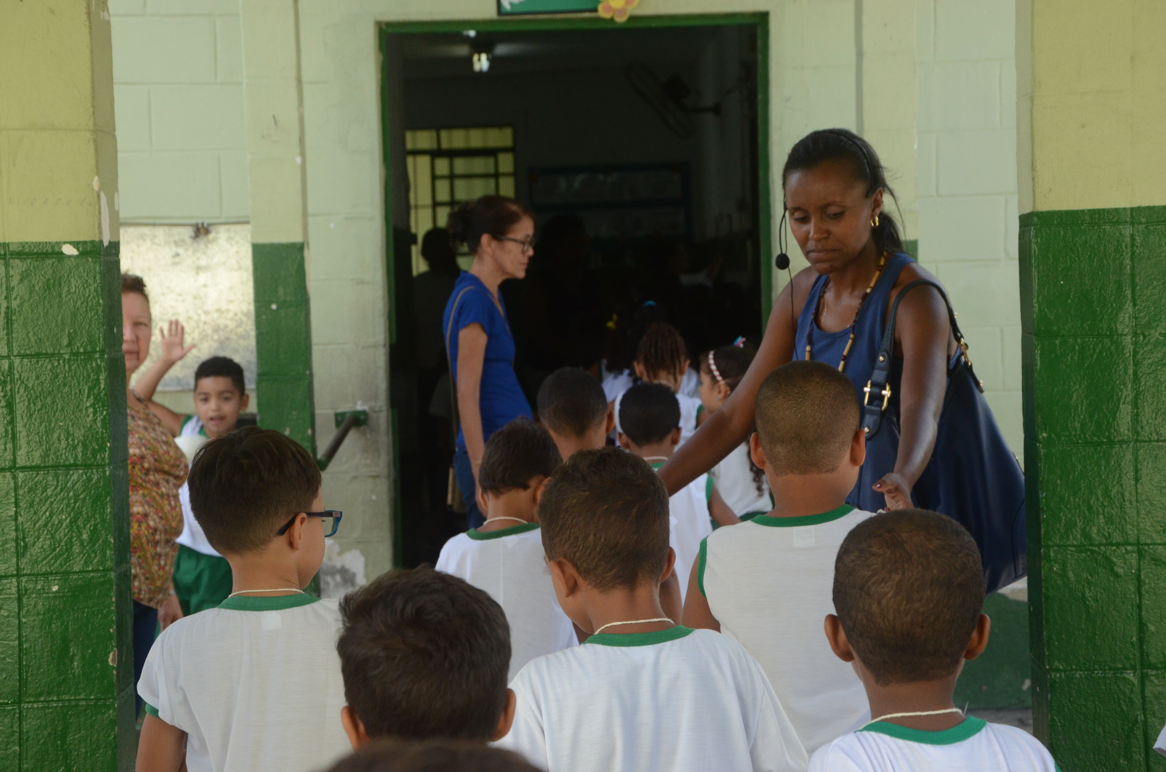 Resende discute valorização dos profissionais da Educação