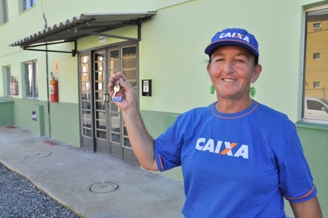 Casa própria: 48 famílias recebem chaves de apartamentos do “Minha Casa, Minha Vida”