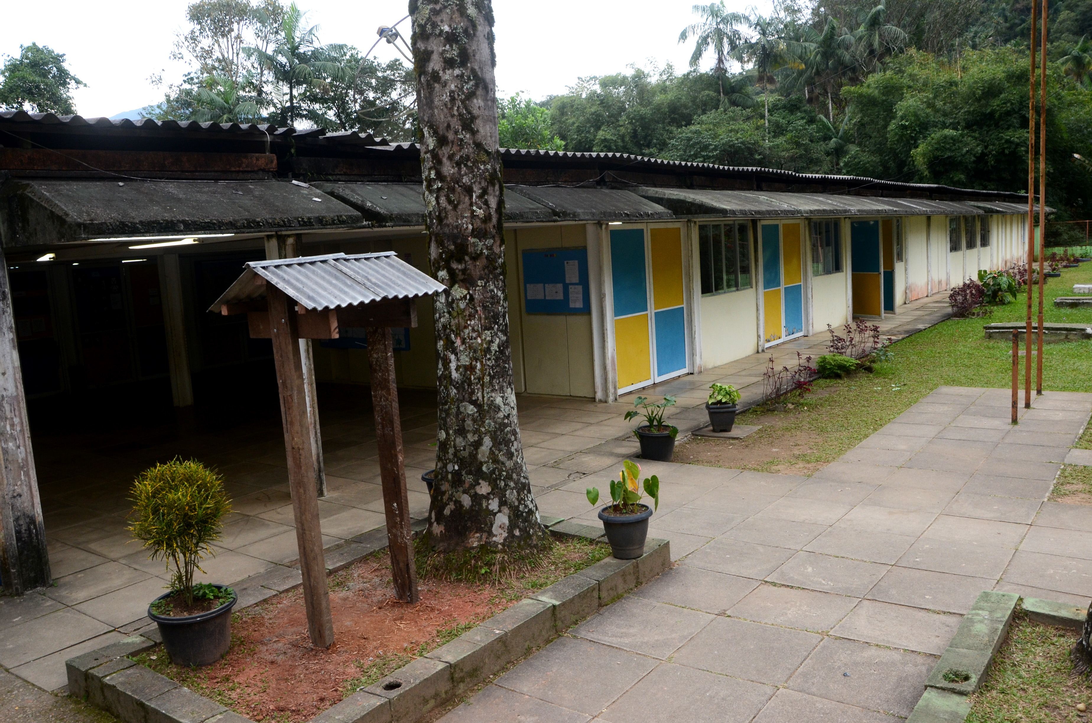 Prefeitura inaugura nova sede da biblioteca da Serrinha