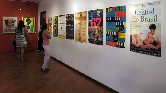 Museu de Arte Moderna de Resende realiza exposição de cartazes de filmes nacionais 