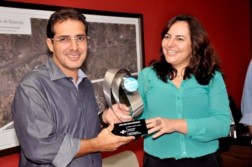 Rechuan recebe Prêmio Prefeito Empreendedor por apoio a micro e pequenas empresas 