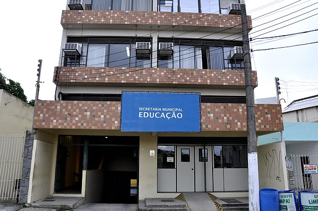 Secretaria de Educação não terá expediente nesta quinta-feira