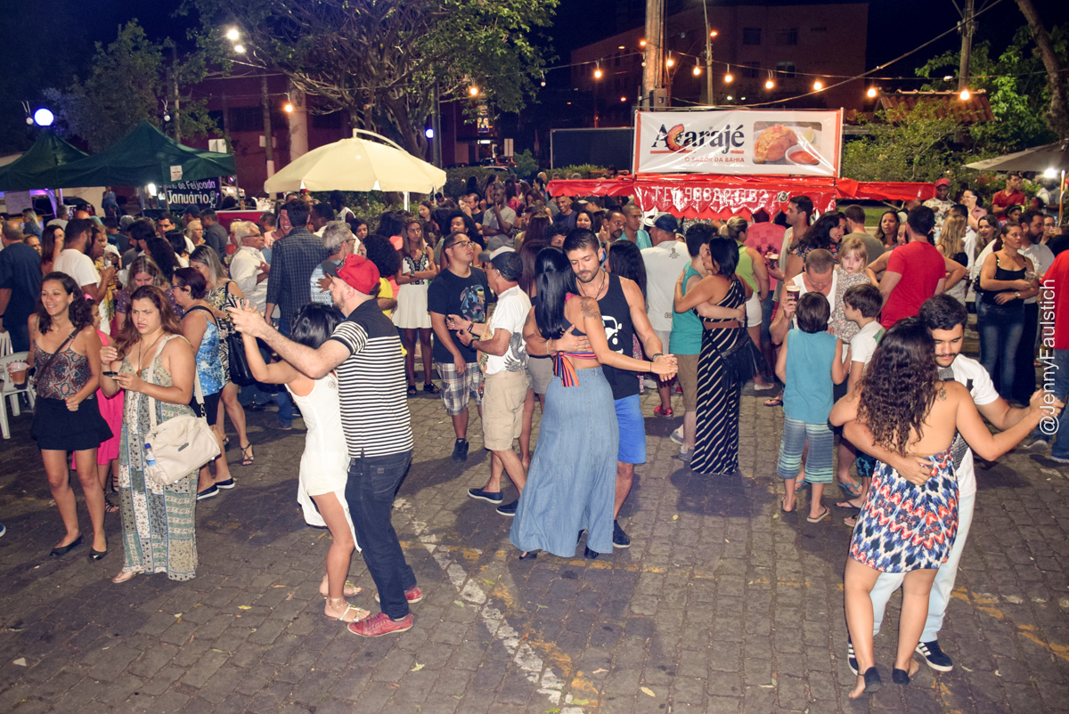 FESTA JUNINA DÁ O TOM DO HAPPY HOUR  DO TRENZINHO NESTA SEXTA, DIA 15
