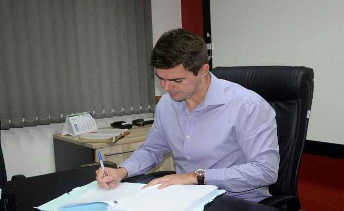 Prefeito determina homologação de concurso 003
