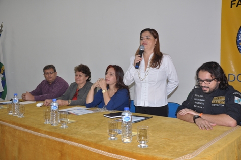 Volta às Aulas: Educadores de Resende participam de palestra sobre Drogas