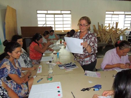 Abertas inscrições para projeto Mulheres que Costuram em Casa