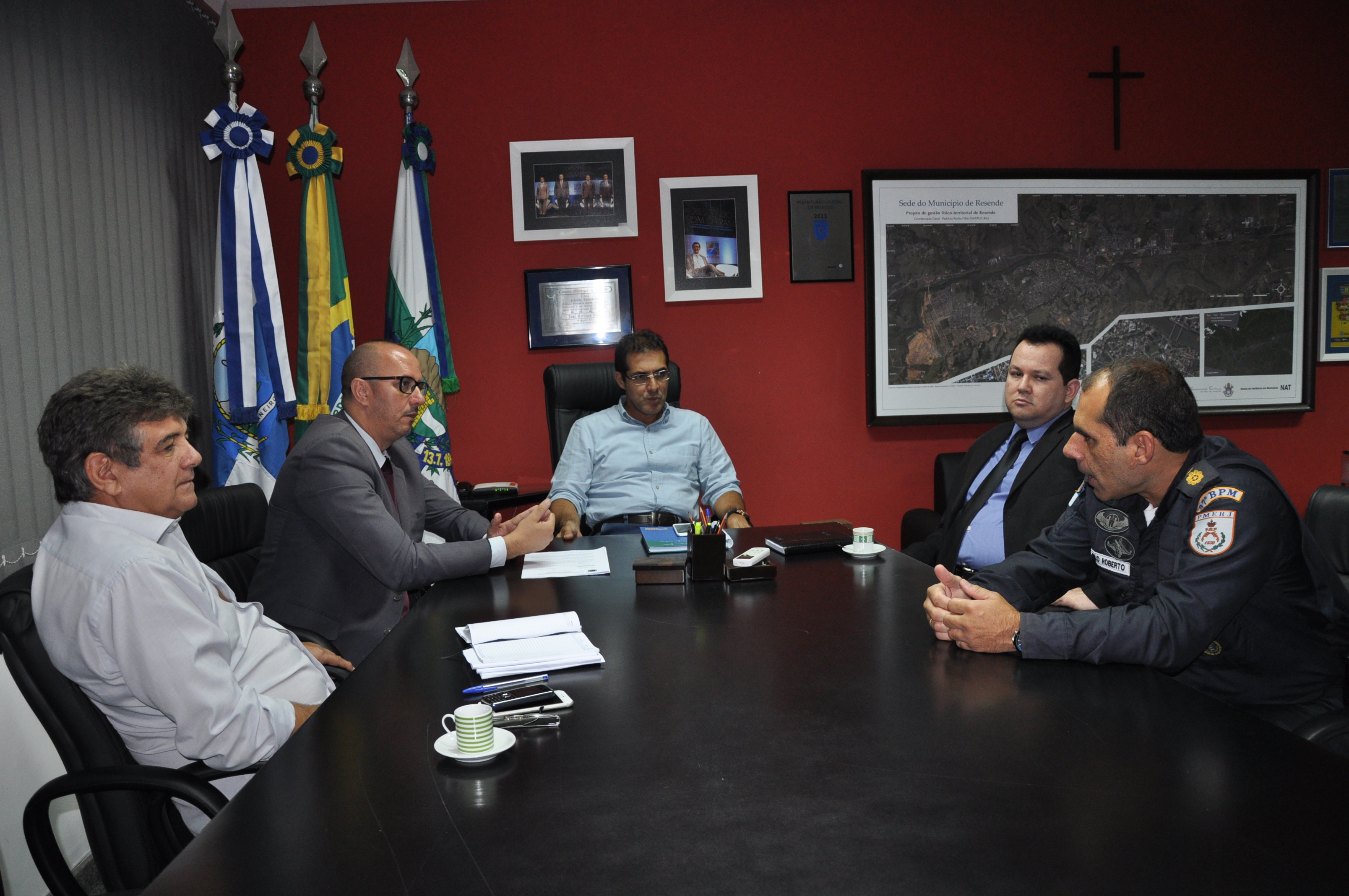 Prefeitura realiza operação em parceria com a PM na Nova Alegria