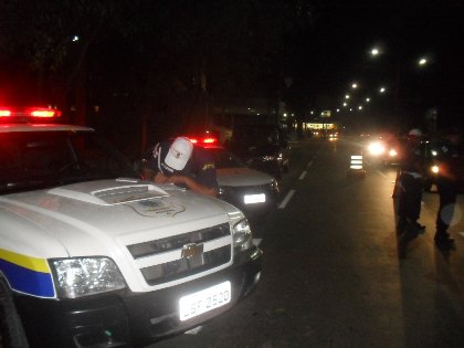 Guarda Municipal participa de apreensão de vans e kombis de transporte de passageiros