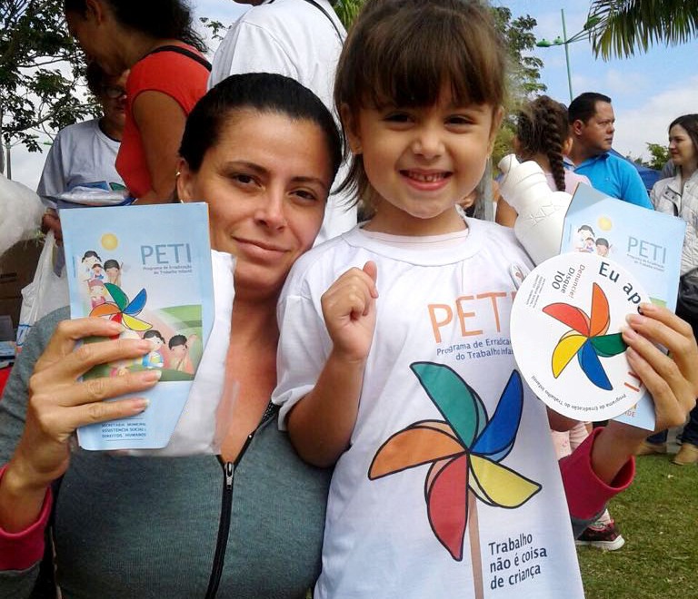 AÇÃO DA PREFEITURA QUER SENSIBILIZAR SOCIEDADE CONTRA O TRABALHO INFANTIL