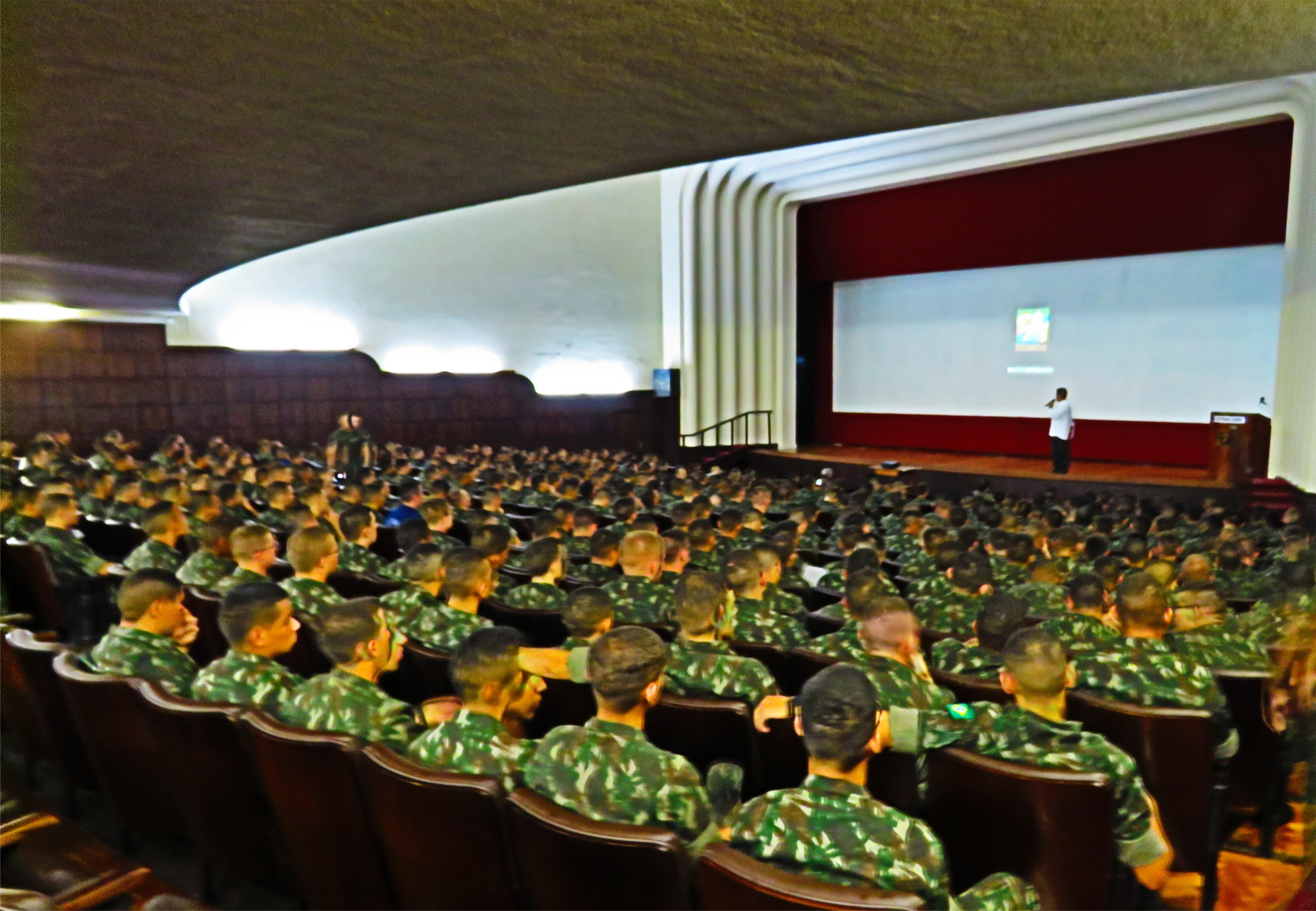 Secretaria de Turismo apresenta atrativos turísticos de Resende para novos cadetes da AMAN