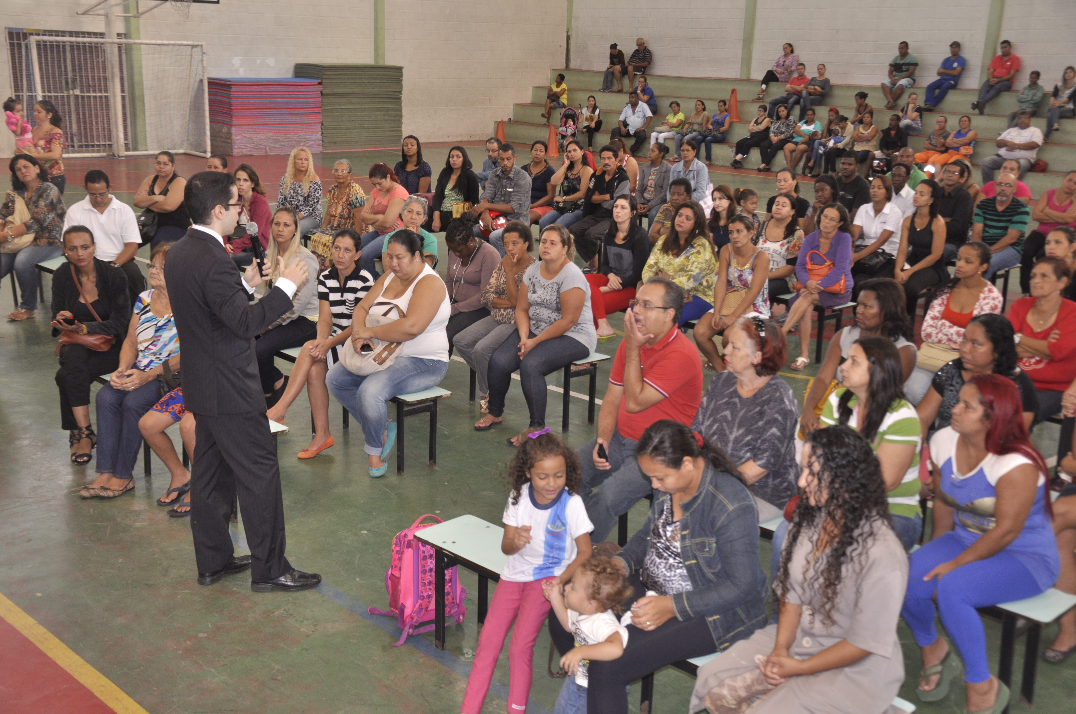Educação promove encontro sobre a participação dos pais na escola