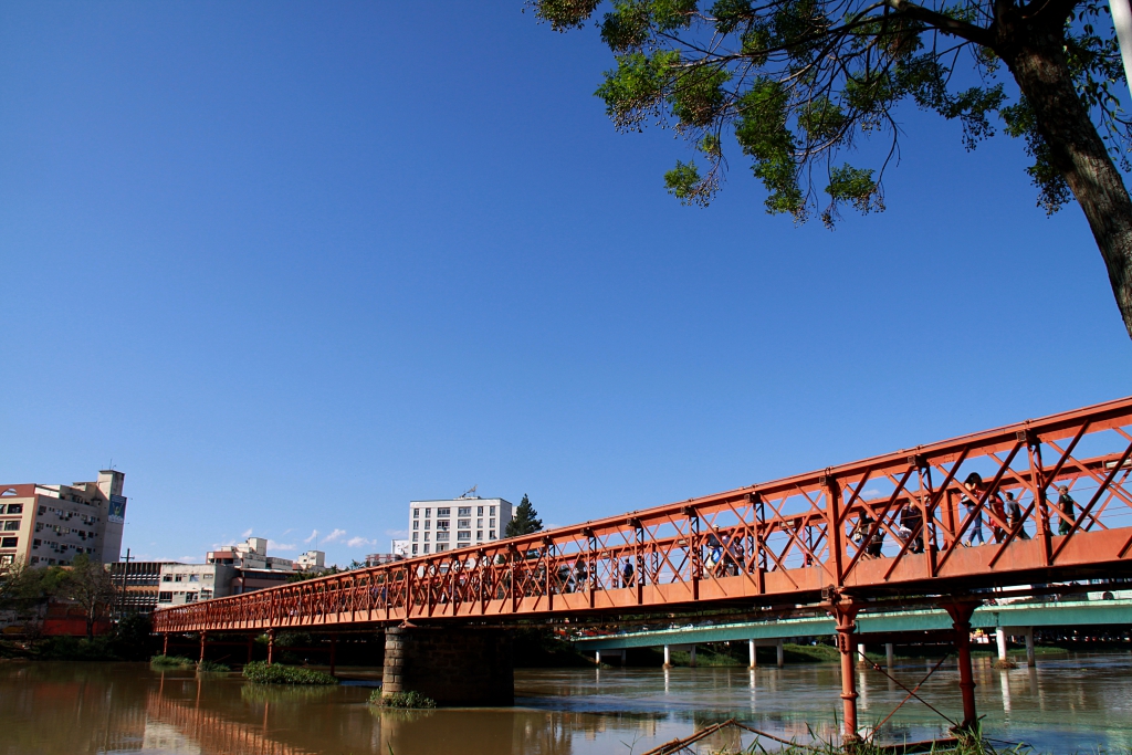 Exposição retrata os 111 anos da Ponte Velha