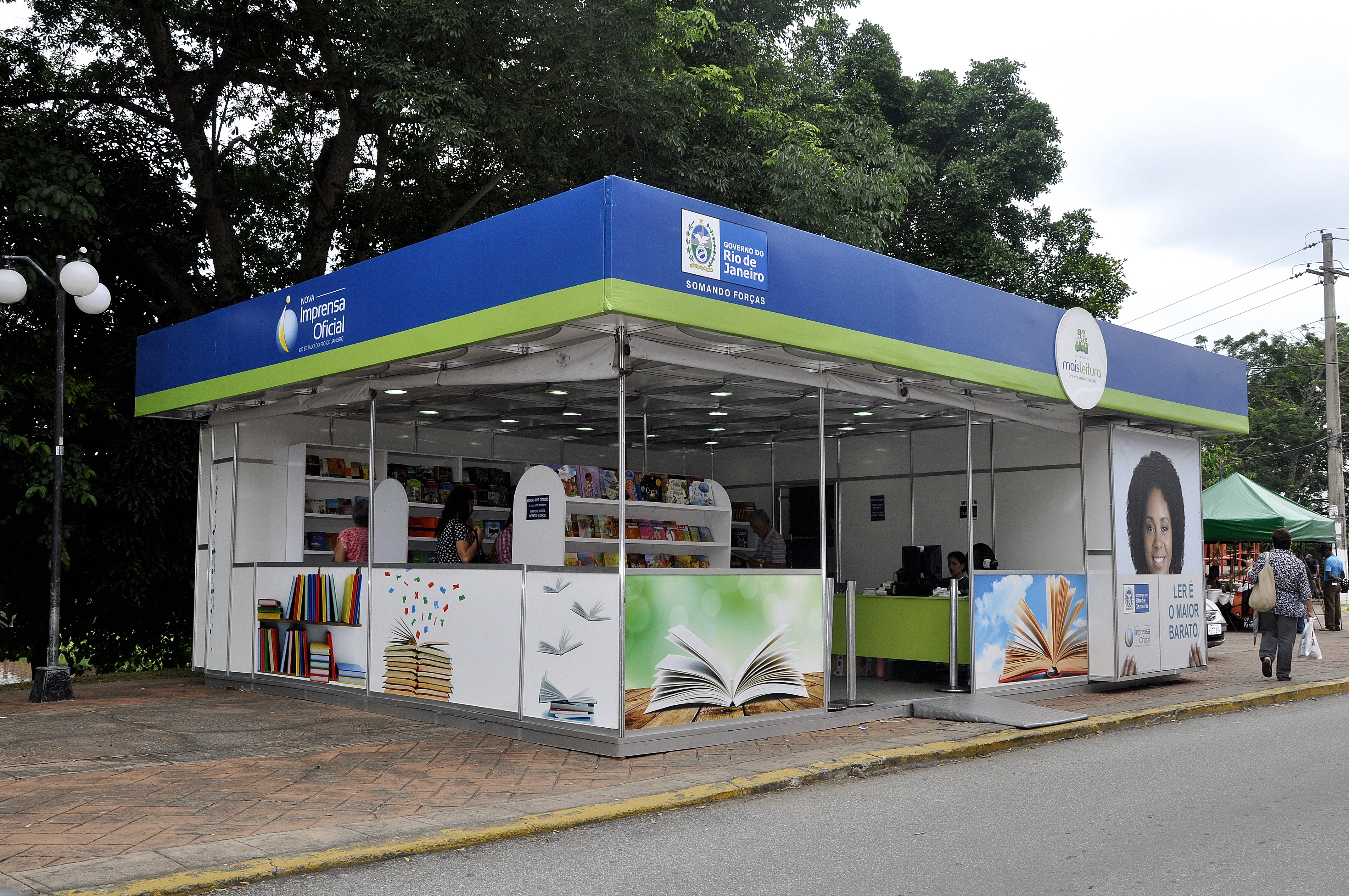 Projeto Mais Leitura disponibiliza livros a preços populares