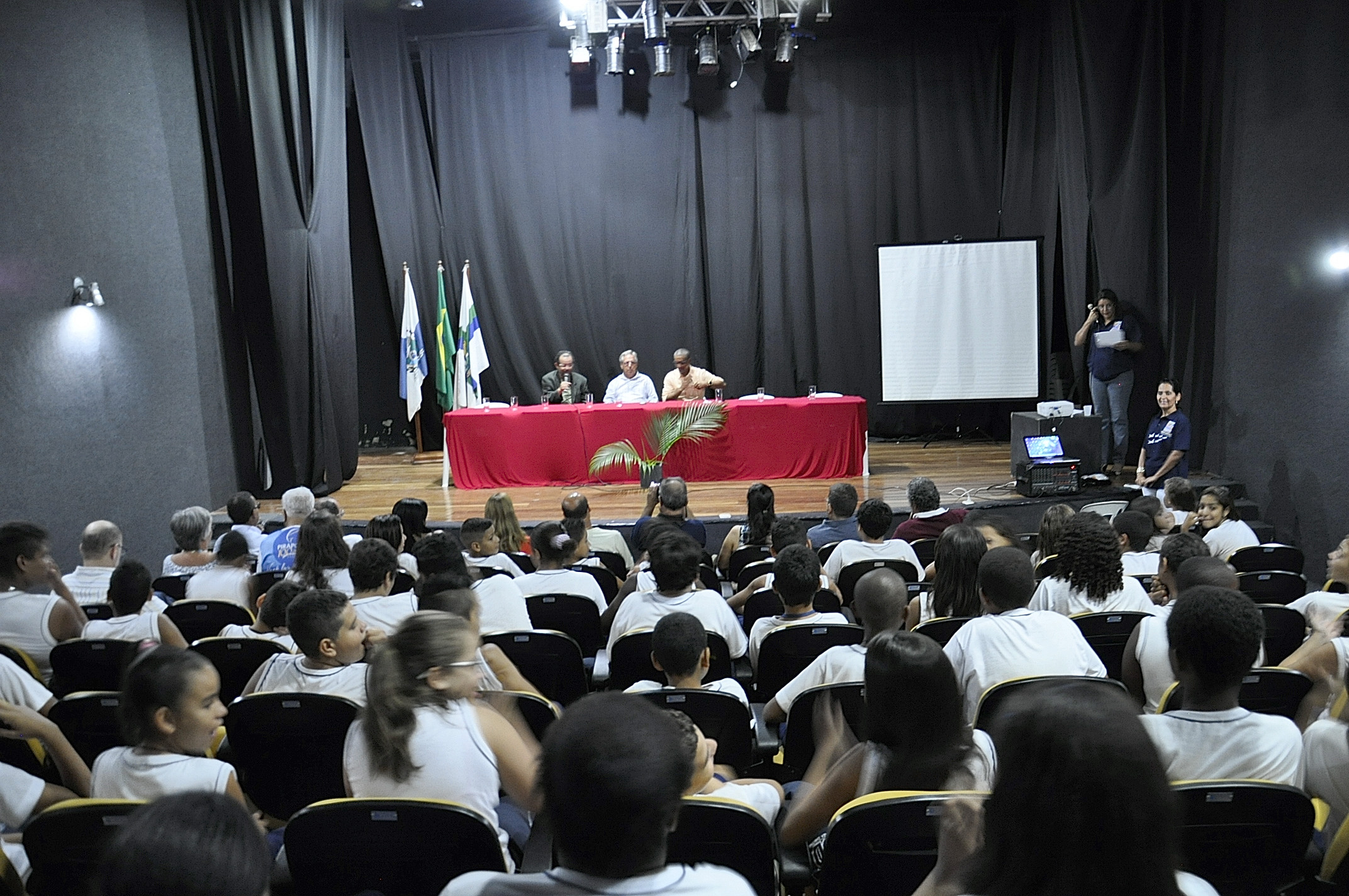Curso gratuito sobre cultura indígena é oferecido aos professores do município