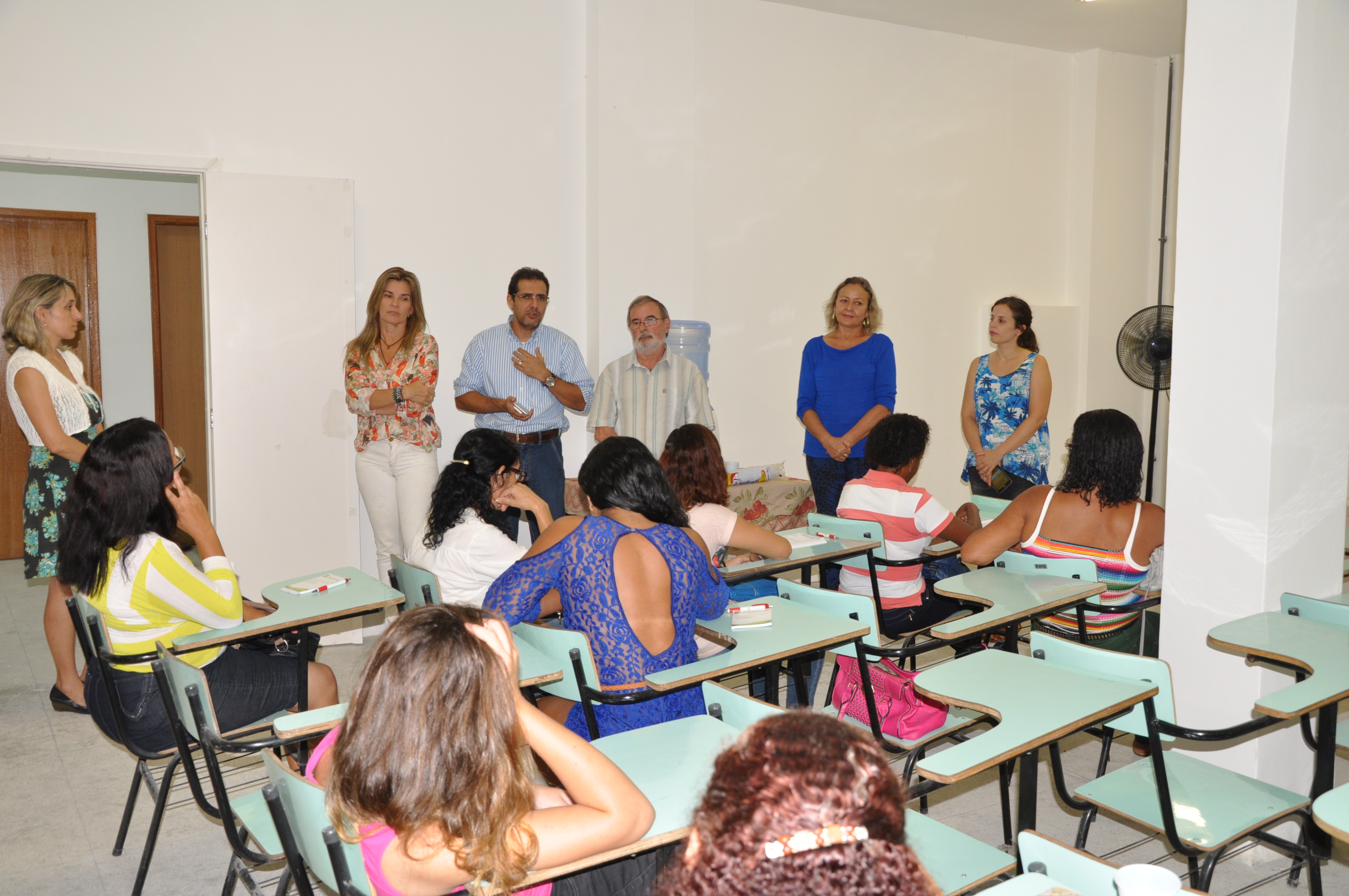 Pronatec Mulheres Mil tem aula inaugural do Curso de Cuidador Infantil e de Idosos