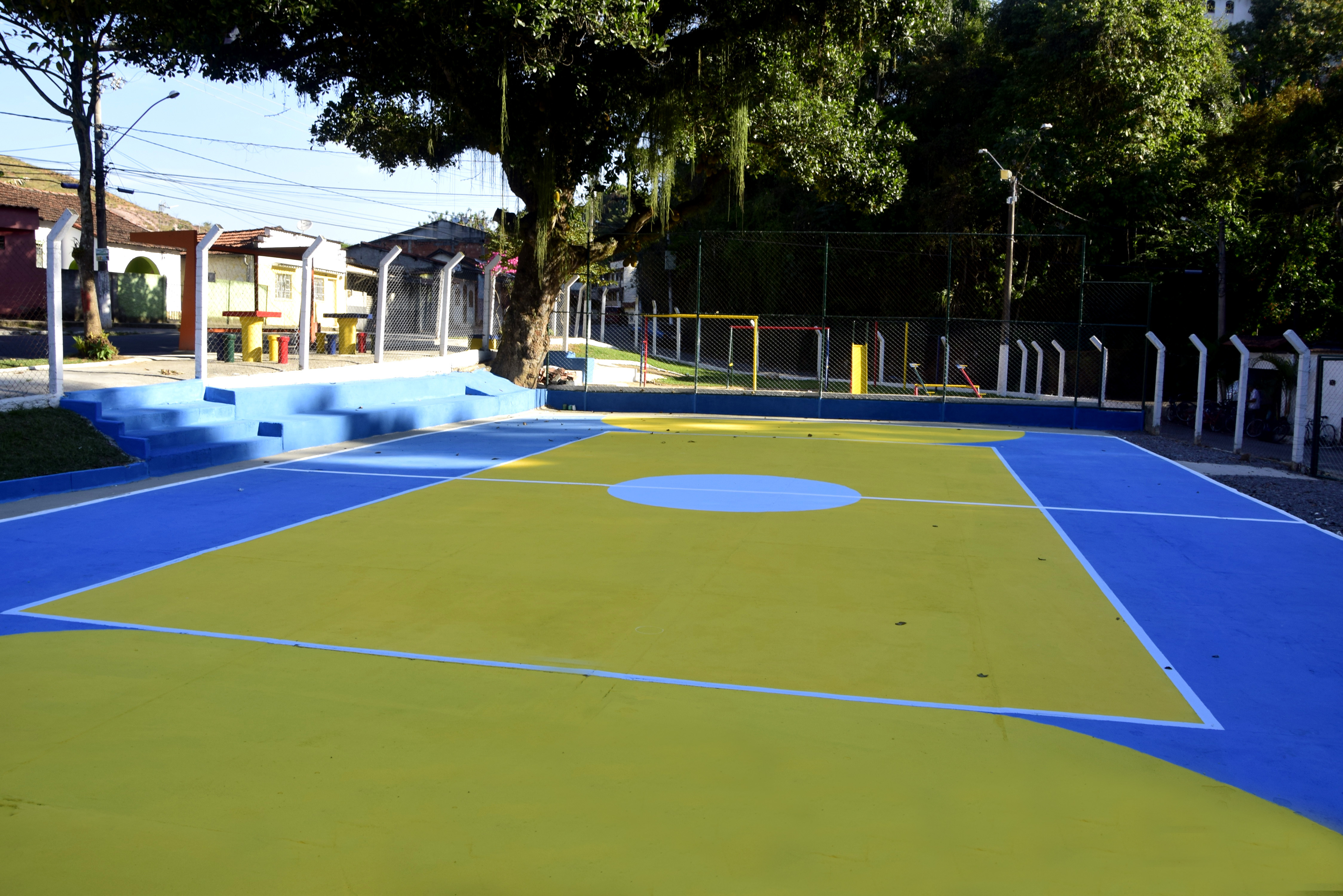 Mais uma quadra revitalizada, desta vez na Vila Nova, região da Vicentina
