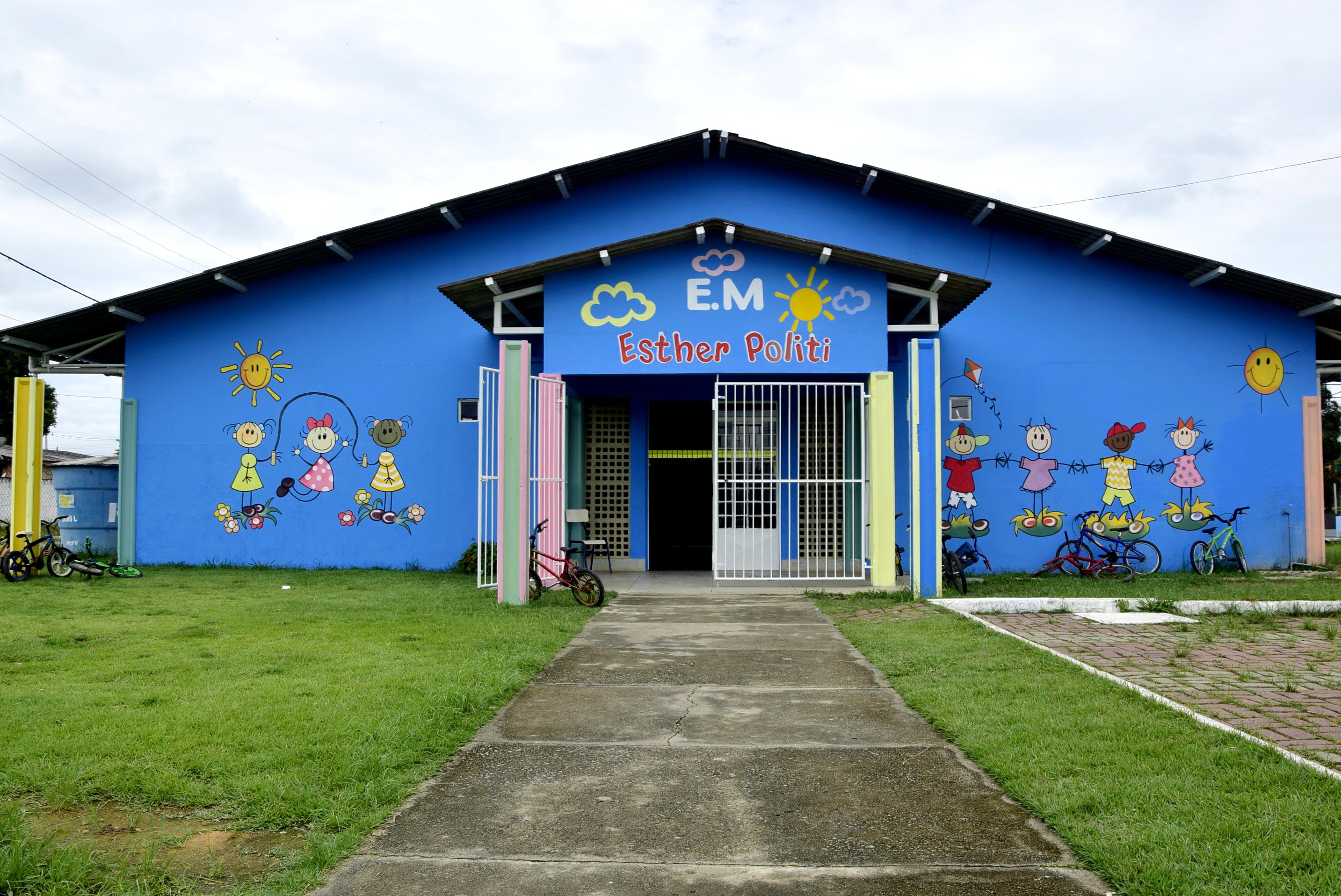 PREFEITURA ENTREGA QUARTA ESCOLA REVITALIZADA ESTE ANO