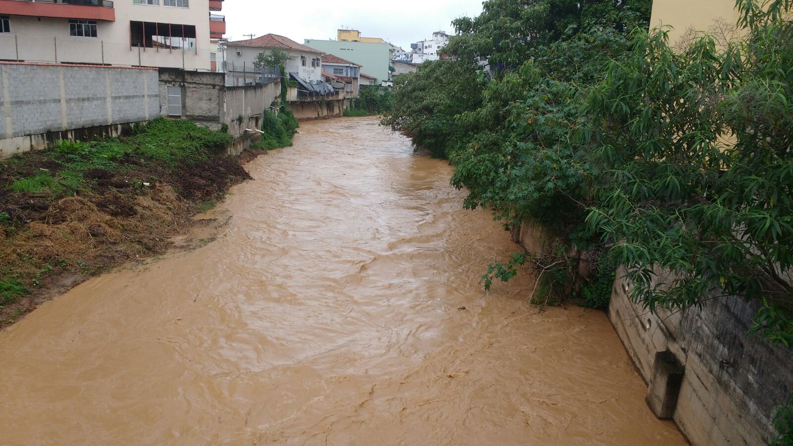 Defesa Civil monitora Rio Sesmaria