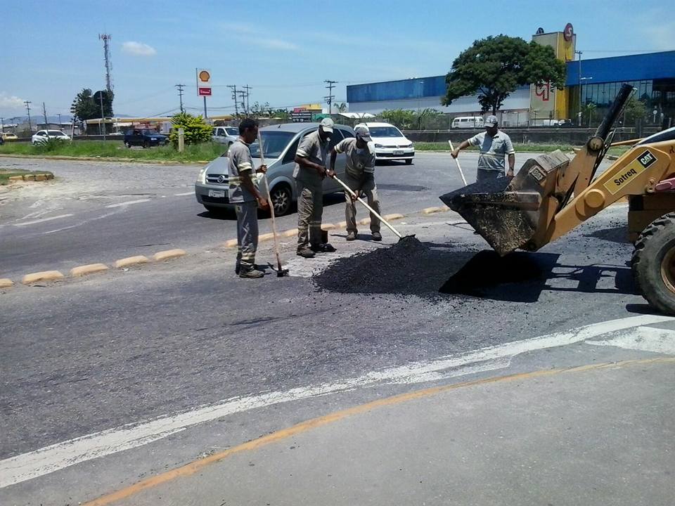 Operação Tapa Buraco começa a atender os bairros