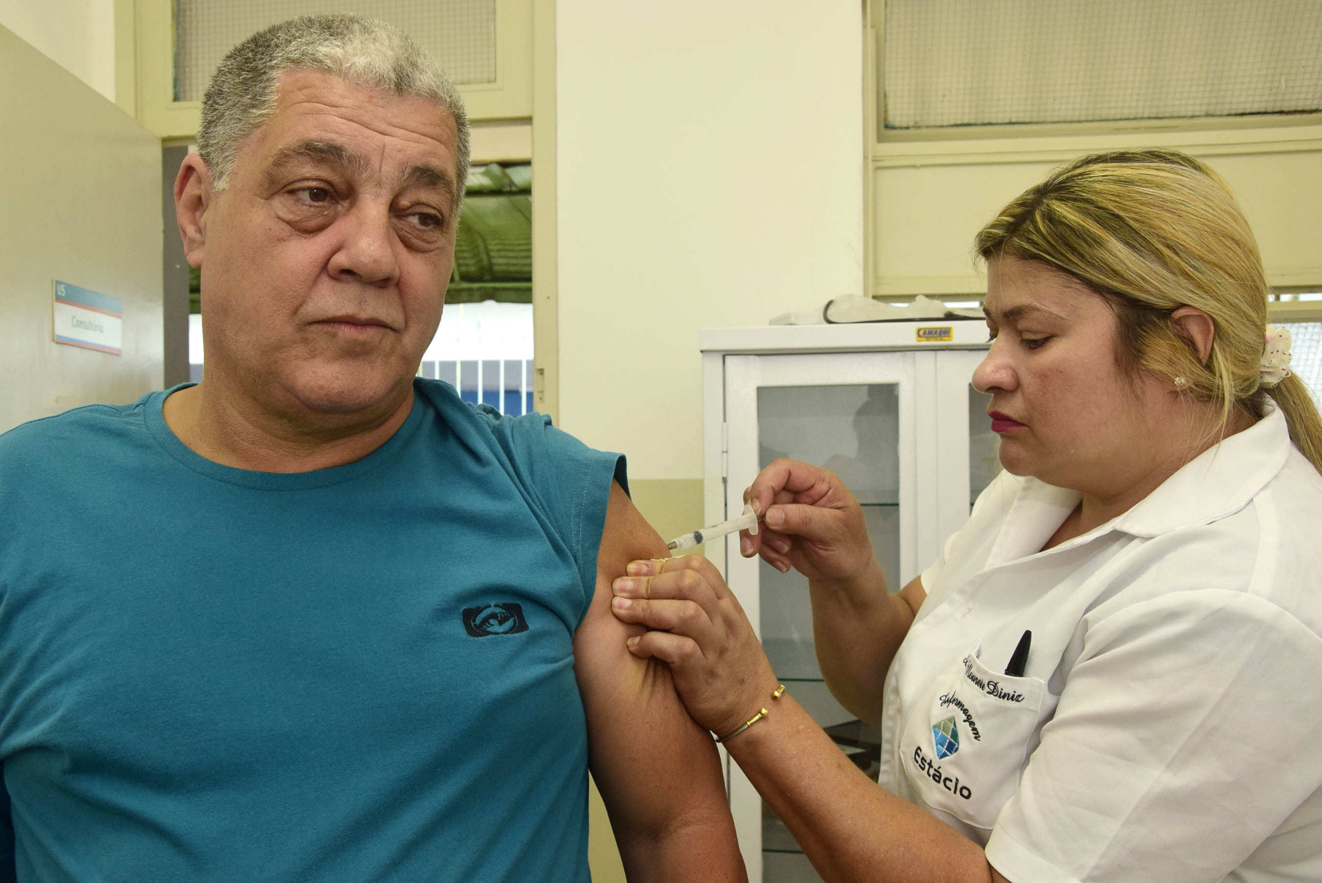 SÁBADO É DIA D DE VACINAÇÃO CONTRA O VÍRUS INFLUENZA EM RESENDE
