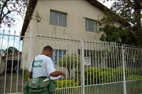 Prefeitura multa imóveis com focos de Dengue
