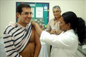 Unidades de Saúde vão funcionar na quinta-feira santa para vacinação contra gripe suína