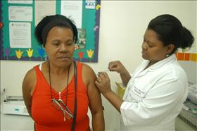 Vacinação em idosos portadores de doenças crônicas começa na segunda-feira