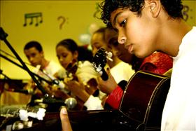Escola de Música promove sarau em homenagem aos pais