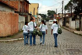 Agentes sanitários reforçam ações contra a dengue em mais 18 bairros
