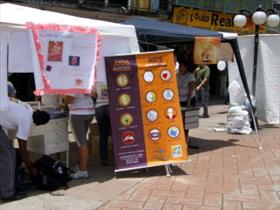 Atividades no calçadão marcam Dia de Luta contra a AIDS