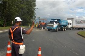 Guarda Municipal orienta motoristas sobre horários de carga e descarga