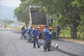 Prefeitura inicia mais uma etapa do asfaltamento da Avenida Francisco Fortes Filho