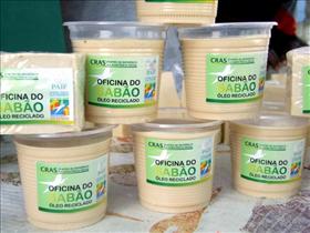 Oficina de Sabão produz mil unidades por mês