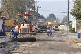 Prefeitura inicia obras de asfaltamento na Itapuca e no Morada do Contorno