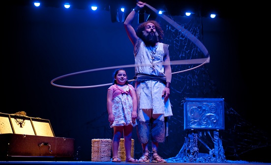 Festival de Teatro apresenta hoje as peças 'O Senhor das Chaves' e 'Arresolvido', no Cine Vitória com entrada franca